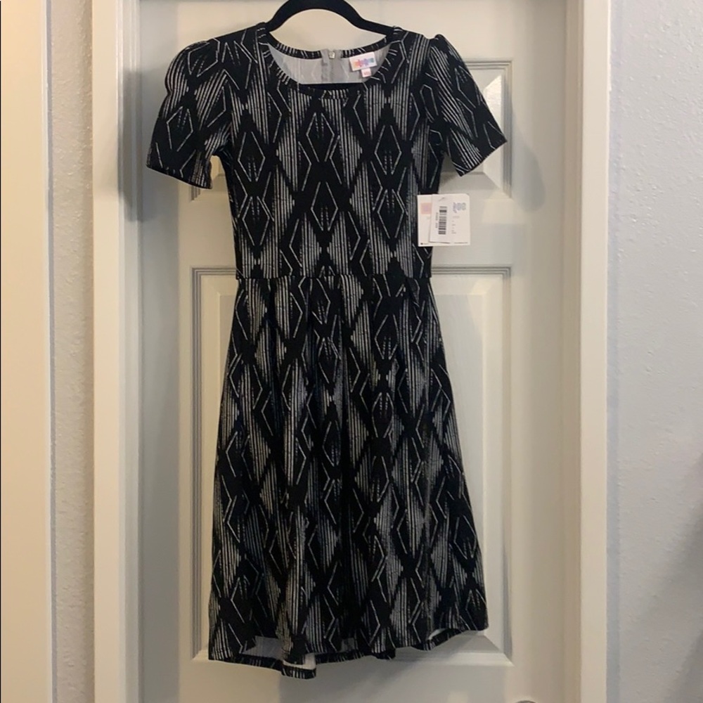 NWT LulaRoe Amelia Black and White Dress